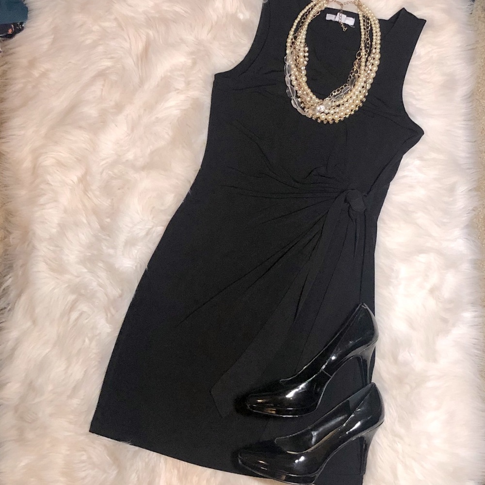 NY&Co. Tie Waist Dress